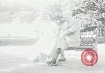 Standbild Präsident und Frau Eisenhower Washington DC USA, 1953, aus Sekunde 33 historischem Filmmaterial Videoclip 65675024247