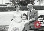 Standbild Präsident und Frau Eisenhower Washington DC USA, 1953, aus Sekunde 40 historischem Filmmaterial Videoclip 65675024247