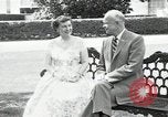 Standbild Präsident und Frau Eisenhower Washington DC USA, 1953, aus Sekunde 43 historischem Filmmaterial Videoclip 65675024247