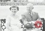 Standbild Präsident und Frau Eisenhower Washington DC USA, 1953, aus Sekunde 51 historischem Filmmaterial Videoclip 65675024247
