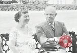 Standbild Präsident und Frau Eisenhower Washington DC USA, 1953, aus Sekunde 53 historischem Filmmaterial Videoclip 65675024247