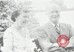 Standbild Präsident und Frau Eisenhower Washington DC USA, 1953, aus Sekunde 62 historischem Filmmaterial Videoclip 65675024247