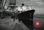 Image des navires français inutilisation Le Havre France, 1954, de la seconde 20 séquences d'archives historiques vidéo 65675024248