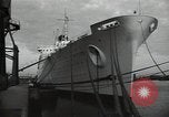 Image des navires français inutilisation Le Havre France, 1954, de la seconde 24 séquences d'archives historiques vidéo 65675024248