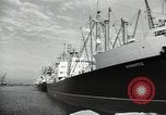 Image des navires français inutilisation Le Havre France, 1954, de la seconde 30 séquences d'archives historiques vidéo 65675024248