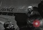 Standbild Konrad Adenauer Paris Frankreich, 1954, aus Sekunde 5 historischem Filmmaterial Videoclip 65675024249