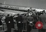Standbild Konrad Adenauer Paris Frankreich, 1954, aus Sekunde 12 historischem Filmmaterial Videoclip 65675024249