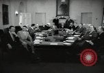 Standbild Präsident Eisenhower und Schrank Washington DC USA, 1953, aus Sekunde 12 historischem Filmmaterial Videoclip 65675024250