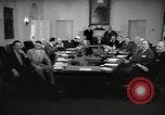 Standbild Präsident Eisenhower und Schrank Washington DC USA, 1953, aus Sekunde 13 historischem Filmmaterial Videoclip 65675024250
