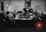 Standbild Präsident Eisenhower und Schrank Washington DC USA, 1953, aus Sekunde 14 historischem Filmmaterial Videoclip 65675024250
