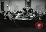 Standbild Präsident Eisenhower und Schrank Washington DC USA, 1953, aus Sekunde 18 historischem Filmmaterial Videoclip 65675024250