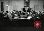 Standbild Präsident Eisenhower und Schrank Washington DC USA, 1953, aus Sekunde 19 historischem Filmmaterial Videoclip 65675024250