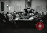 Standbild Präsident Eisenhower und Schrank Washington DC USA, 1953, aus Sekunde 28 historischem Filmmaterial Videoclip 65675024250