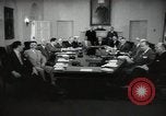 Standbild Präsident Eisenhower und Schrank Washington DC USA, 1953, aus Sekunde 33 historischem Filmmaterial Videoclip 65675024250