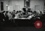 Standbild Präsident Eisenhower und Schrank Washington DC USA, 1953, aus Sekunde 40 historischem Filmmaterial Videoclip 65675024250