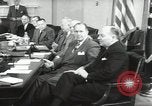 Standbild Präsident Eisenhower und Schrank Washington DC USA, 1953, aus Sekunde 42 historischem Filmmaterial Videoclip 65675024250