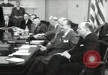 Standbild Präsident Eisenhower und Schrank Washington DC USA, 1953, aus Sekunde 62 historischem Filmmaterial Videoclip 65675024250