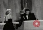 Standbild 33 Academy Awards Santa Monica California USA, 1961, aus Sekunde 49 historischem Filmmaterial Videoclip 65675024256