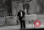 Standbild 33 Academy Awards Santa Monica California USA, 1961, aus Sekunde 58 historischem Filmmaterial Videoclip 65675024256
