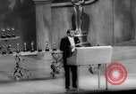 Standbild 33 Academy Awards Santa Monica California USA, 1961, aus Sekunde 62 historischem Filmmaterial Videoclip 65675024256