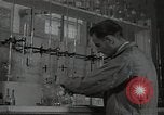 Standbild chemische Experimente United States USA, 1948, aus Sekunde 4 historischem Filmmaterial Videoclip 65675024267