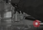 Standbild chemische Experimente United States USA, 1948, aus Sekunde 13 historischem Filmmaterial Videoclip 65675024267