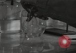 Standbild chemische Experimente United States USA, 1948, aus Sekunde 27 historischem Filmmaterial Videoclip 65675024267