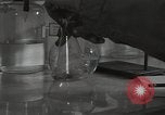 Standbild chemische Experimente United States USA, 1948, aus Sekunde 29 historischem Filmmaterial Videoclip 65675024267