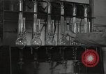 Standbild chemische Experimente United States USA, 1948, aus Sekunde 46 historischem Filmmaterial Videoclip 65675024267