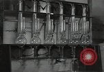 Standbild chemische Experimente United States USA, 1948, aus Sekunde 52 historischem Filmmaterial Videoclip 65675024267