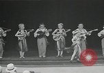 Image Village des nains à l'Exposition universelle de Chicago Chicago Illinois USA, 1933, de la seconde 37 séquences d'archives historiques vidéo 65675024282