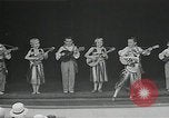 Image Village des nains à l'Exposition universelle de Chicago Chicago Illinois USA, 1933, de la seconde 41 séquences d'archives historiques vidéo 65675024282