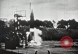 Standbild V-2 Rakete Deutschland, 1943, aus Sekunde 4 historischem Filmmaterial Videoclip 65675024301