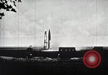 Standbild V-2 Rakete Deutschland, 1943, aus Sekunde 14 historischem Filmmaterial Videoclip 65675024302