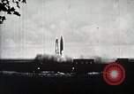 Standbild V-2 Rakete Deutschland, 1943, aus Sekunde 16 historischem Filmmaterial Videoclip 65675024302