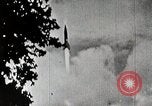 Standbild V-2 Rakete Deutschland, 1943, aus Sekunde 22 historischem Filmmaterial Videoclip 65675024302