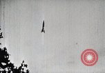 Standbild V-2 Rakete Deutschland, 1943, aus Sekunde 24 historischem Filmmaterial Videoclip 65675024302