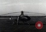 Immagine di Il dott Friedrich Dablhoff e elicottero con jet-lame di propulsione Ohio United States USA, 1946, secondo 14 filmato di repertorio 65675024304