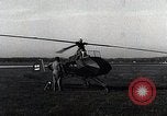 Immagine di Il dott Friedrich Dablhoff e elicottero con jet-lame di propulsione Ohio United States USA, 1946, secondo 26 filmato di repertorio 65675024304