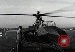 Immagine di Il dott Friedrich Dablhoff e elicottero con jet-lame di propulsione Ohio United States USA, 1946, secondo 48 filmato di repertorio 65675024304