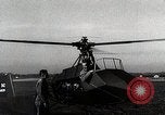 Immagine di Il dott Friedrich Dablhoff e elicottero con jet-lame di propulsione Ohio United States USA, 1946, secondo 56 filmato di repertorio 65675024304