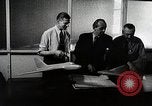 Standbild deutsche Wissenschaftler Ohio United States USA, 1946, aus Sekunde 40 historischem Filmmaterial Videoclip 65675024306
