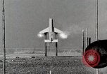 Standbild Deutsche HS-117 Rakete Peenemunde Deutschland, 1944, aus Sekunde 1 historischem Filmmaterial Videoclip 65675024316