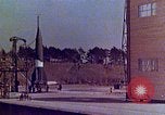 Standbild V-2 Rakete Peenemunde Deutschland, 1943, aus Sekunde 24 historischem Filmmaterial Videoclip 65675024336