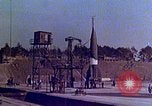 Standbild V-2 Rakete Peenemunde Deutschland, 1943, aus Sekunde 33 historischem Filmmaterial Videoclip 65675024336