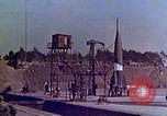 Standbild V-2 Rakete Peenemunde Deutschland, 1943, aus Sekunde 36 historischem Filmmaterial Videoclip 65675024336