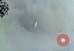 Standbild V-2 Rakete Peenemunde Deutschland, 1945, aus Sekunde 14 historischem Filmmaterial Videoclip 65675024341