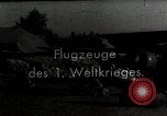 Standbild deutsche Flugzeuge von Ersten Weltkrieg Deutschland, 1918, aus Sekunde 5 historischem Filmmaterial Videoclip 65675024361