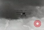 Standbild deutsche Flugzeuge von Ersten Weltkrieg Deutschland, 1918, aus Sekunde 25 historischem Filmmaterial Videoclip 65675024361