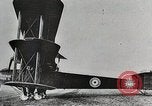 Standbild deutsche Flugzeuge von Ersten Weltkrieg Deutschland, 1918, aus Sekunde 46 historischem Filmmaterial Videoclip 65675024361